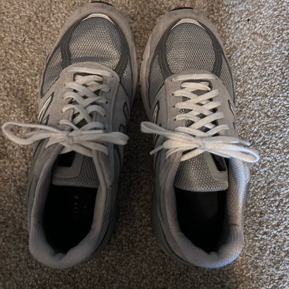 New Balance 990V5 in Grey - Picture 2 of 5